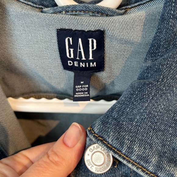GAP Denim Jacket - Picture 2 of 3